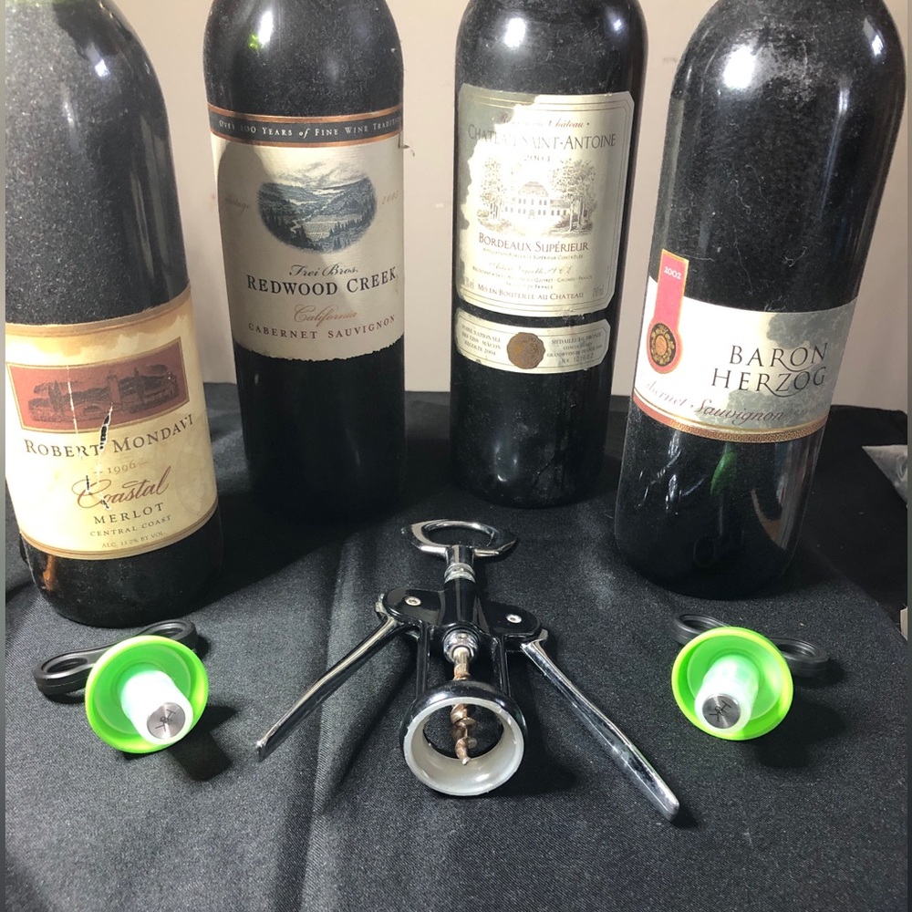Wine Bottle Opener Set with Green Stoppers